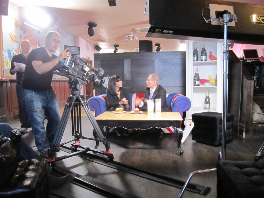 David-Filming-with-Anna-Richardson-copy-1024x768